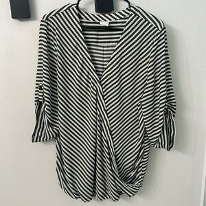 New York and Company SoHo olive green diagonal stripe blouse XL